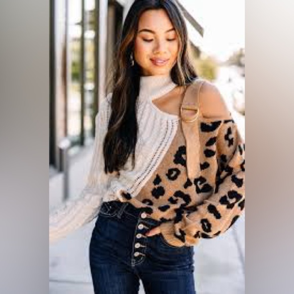 Leopard Print and Cream Sweater - Picture 2 of 7